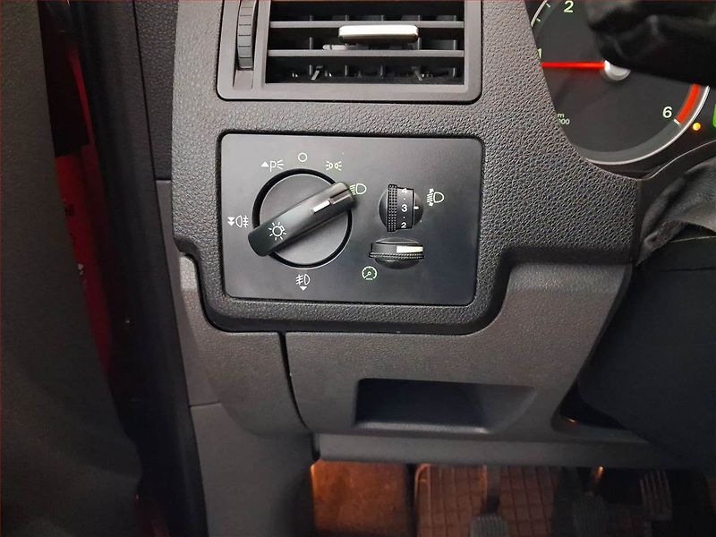 Ford C-MAX (2007) 1.6 TDCi, po STK, Tažné - fotka 17 z 20