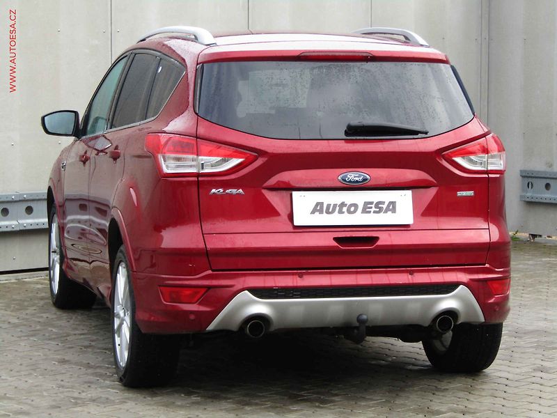 Ford Kuga (2015) 1.5EB, TZ, xenon, park.asist - fotka 6 z 20