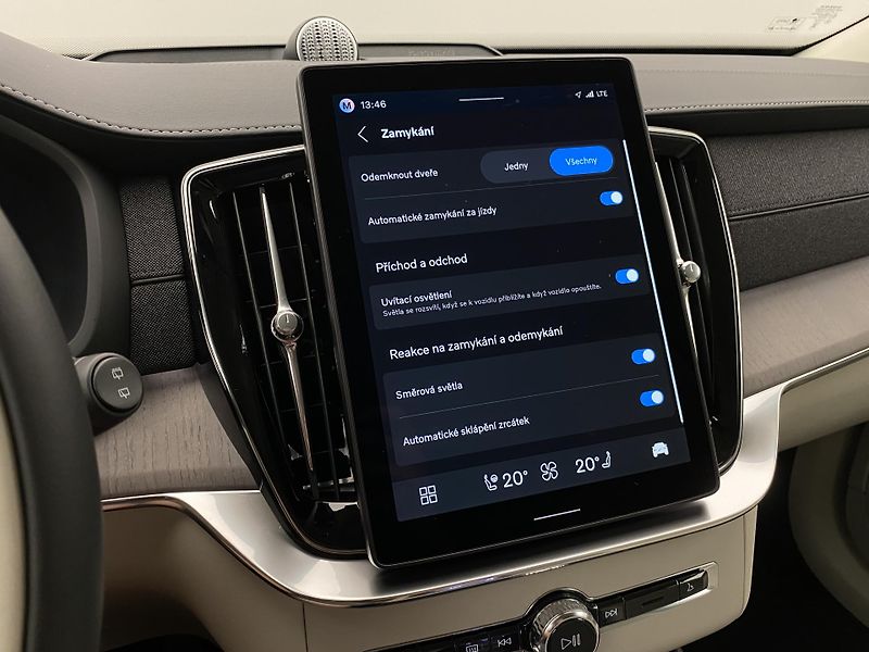 Volvo XC90 (2026) T8 AWD Plug-in BRIGHT PLUS 7m - fotka 60 z 74