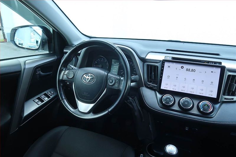 Toyota RAV4 (2016) 2.0 VVT-i, 4X4, Serv.kniha - fotka 7 z 19