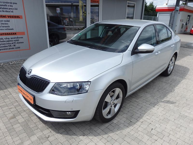 Škoda Octavia 2.0 TDI 110 kW 6x AIRBAG - fotka 2 z 17