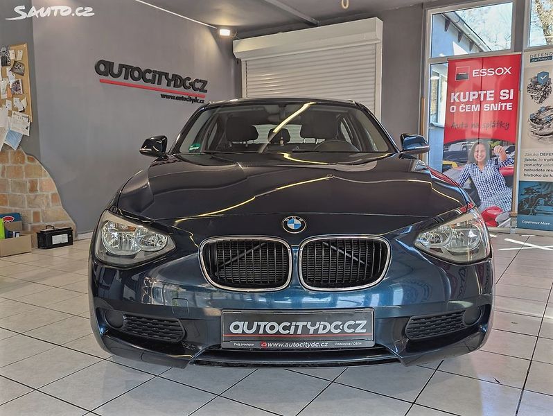 BMW Řada 1 116 i 100kW VÝHŘEVY, PDC - fotka 2 z 23