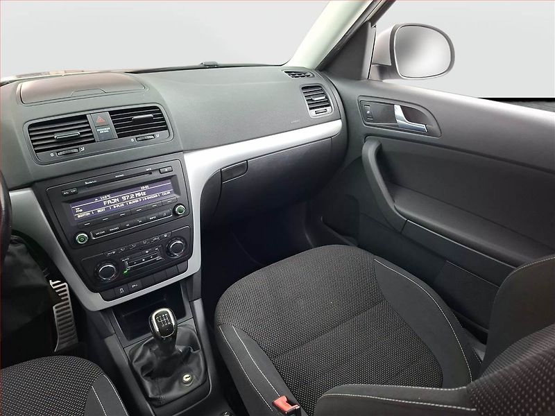 Škoda Yeti (2010) 1.4 TSI, Tempomat - fotka 8 z 15
