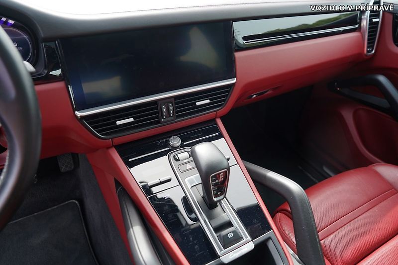 Porsche Cayenne Coupé E-Hybrid/ČR/1.MAJ/3.0 25 - fotka 10 z 16