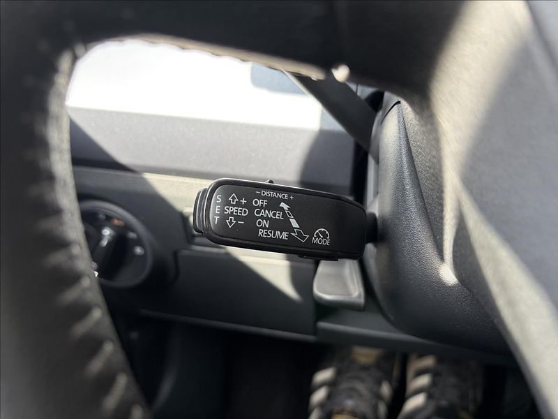 Seat Arona 1,0 TSi  ACC,Kessy,Tažné,Navig - fotka 24 z 50
