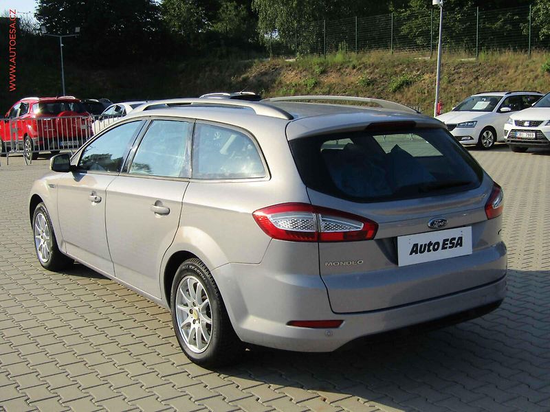 Ford Mondeo (2011) 2.0 TCDi, autoAC - fotka 6 z 17