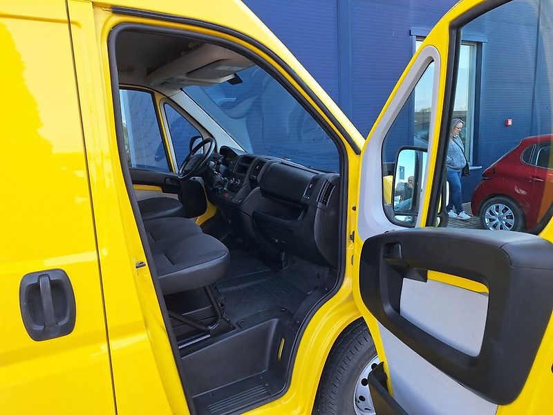 Peugeot Boxer (2017) Furgon 3300 L3H2 BHDi 130k M6 - fotka 14 z 14