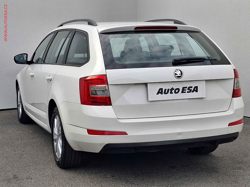 Škoda Octavia (2017) 1.6 TDi, 1.maj,ČR, Ambition - fotka 6 z 16