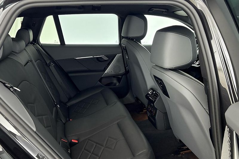 BMW Řada 5 540d xDrive Touring - fotka 12 z 19