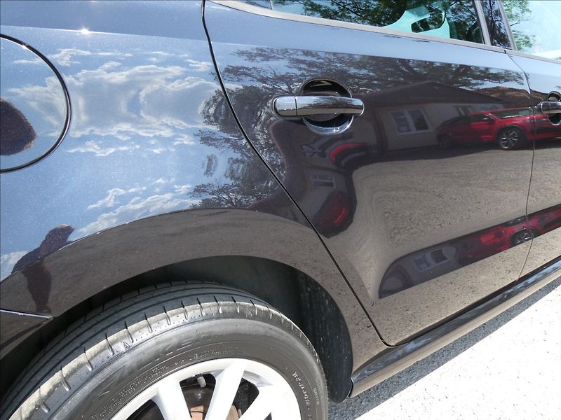Volkswagen Polo 1,2 TSi 66kW serviska, 2x kola - fotka 13 z 50