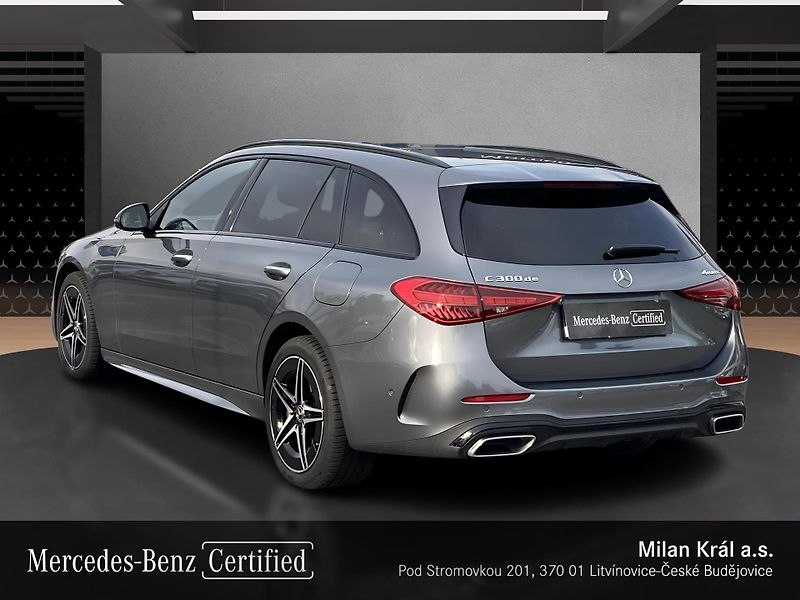 Mercedes-Benz Třídy C C 300 de 4MATIC - fotka 3 z 26