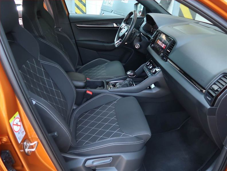 Škoda Karoq (2023) Sportline 1.5 TSI, Sport-Line - fotka 9 z 20