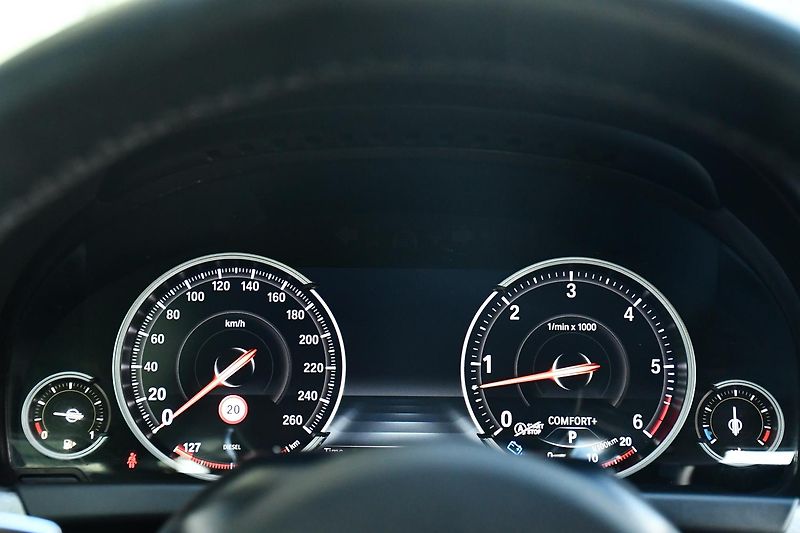 BMW Řada 6 640d xDrive M-SPORT ČR - fotka 41 z 49