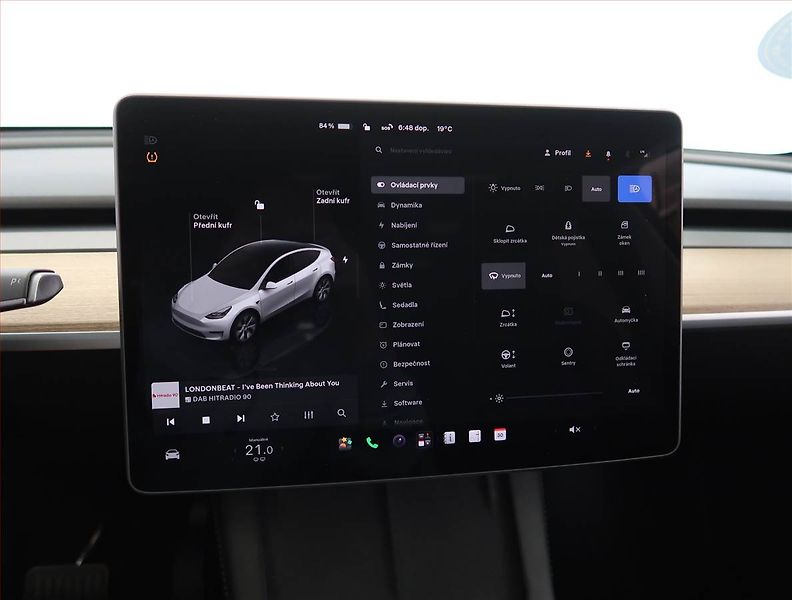 Tesla Model Y (2023) RWD LFP 60kWh, SoH 95% - fotka 19 z 33