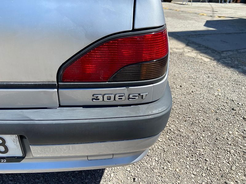 Peugeot 306 (1995) ST, 1.8 74kW, Automat - fotka 7 z 20