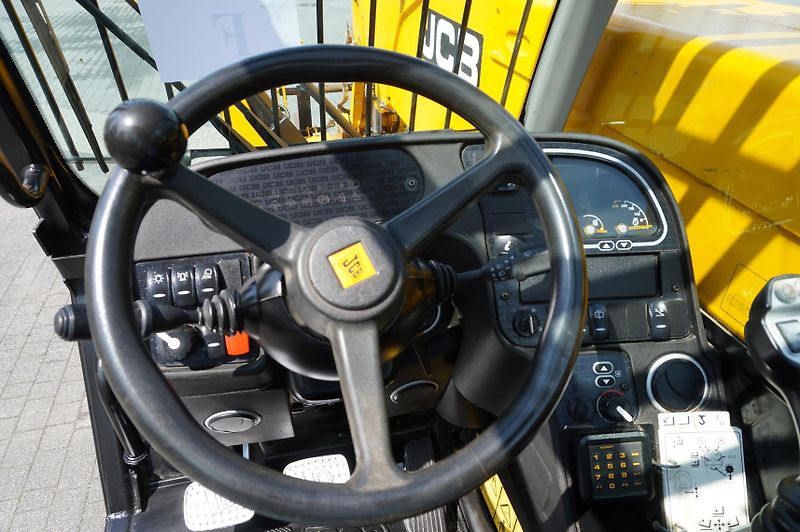 JCB (2020) 540-200 Telescopic Loader  - fotka 22 z 24