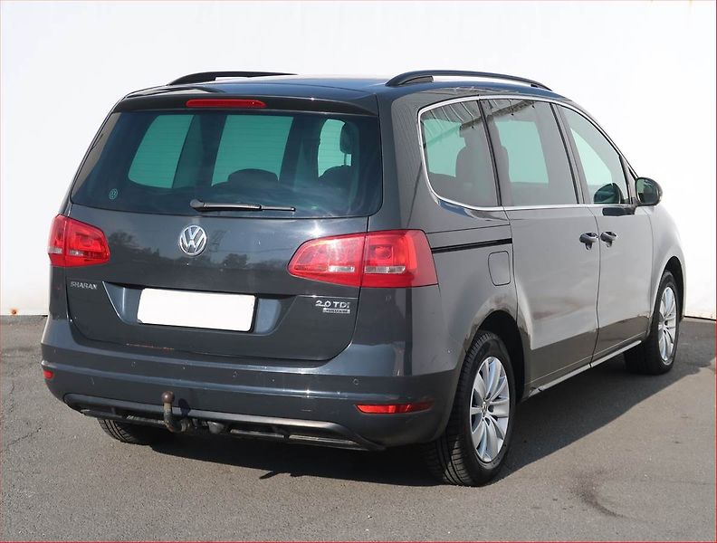 Volkswagen Sharan (2014) 2.0 TDI, 4X4, Serv.kniha - fotka 5 z 19