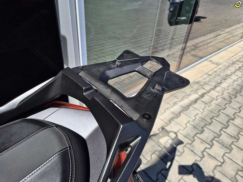 Yamaha X-Max 400 (2019) - fotka 15 z 22