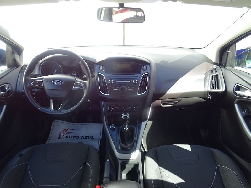 Ford Focus (2015) 1.0i,92kW,71tkm,klima,ALU - fotka 13 z 22