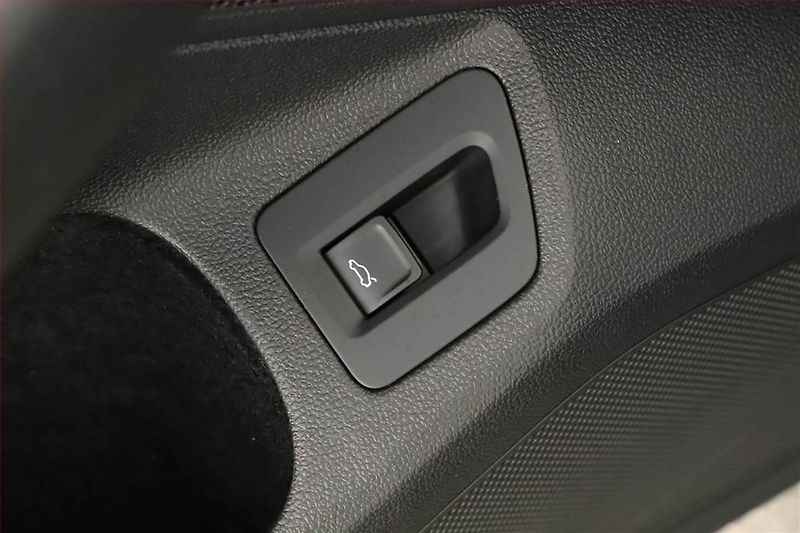 Volkswagen Passat (2016) 2.0 TDI, Navi, Tempomat - fotka 10 z 22