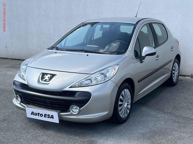 Peugeot 207 (2008) 1.4i, 2.maj,ČR, AC - fotka 3 z 13