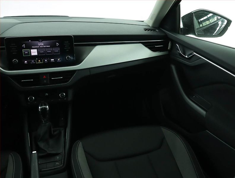 Škoda Kamiq (2023) Ambition 1.5 TSI - fotka 8 z 16