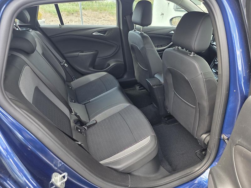 Opel Astra (2022) 1.5CDTi 90kW NAVI ČR NOVÉ  - fotka 10 z 19