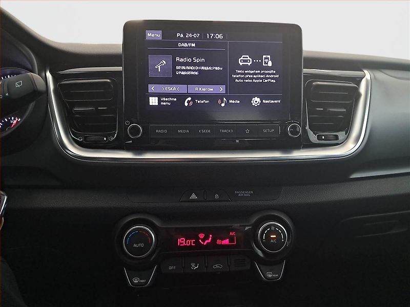Kia Stonic (2023) Exclusive 1.0 T-GDI, EXCLUSIVE - fotka 12 z 16
