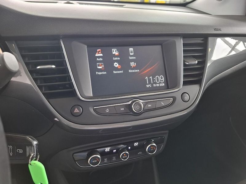 Opel Crossland 1.2T 81KW Innovation 2021 - fotka 13 z 14