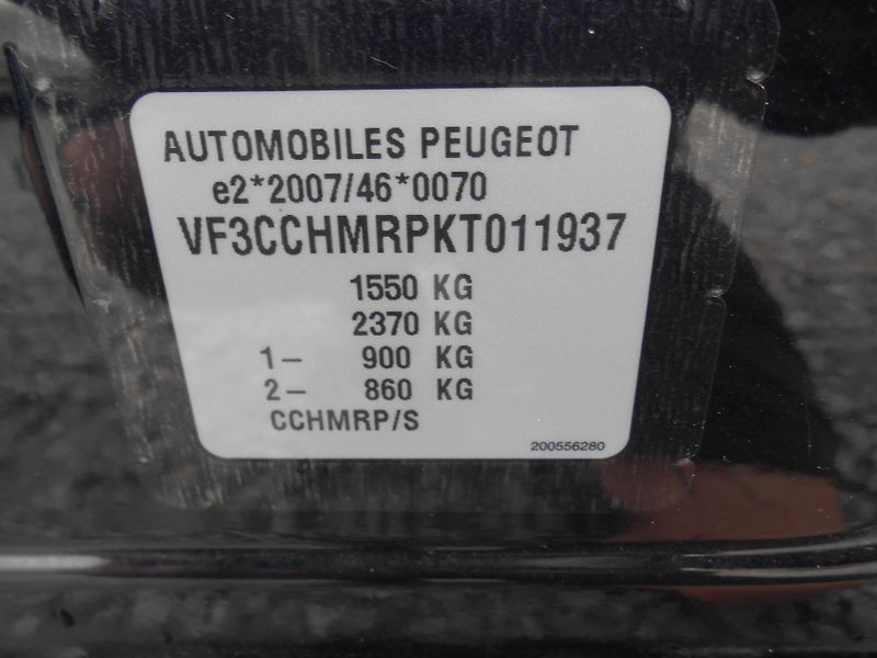 Peugeot 208 NAVIGACE,CHROM,LED!! - fotka 2 z 42