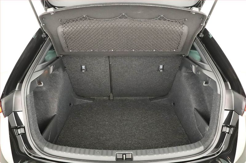 Škoda Scala (2025) 1.5 TSI, MONTE CARLO, AUTOMAT - fotka 19 z 20