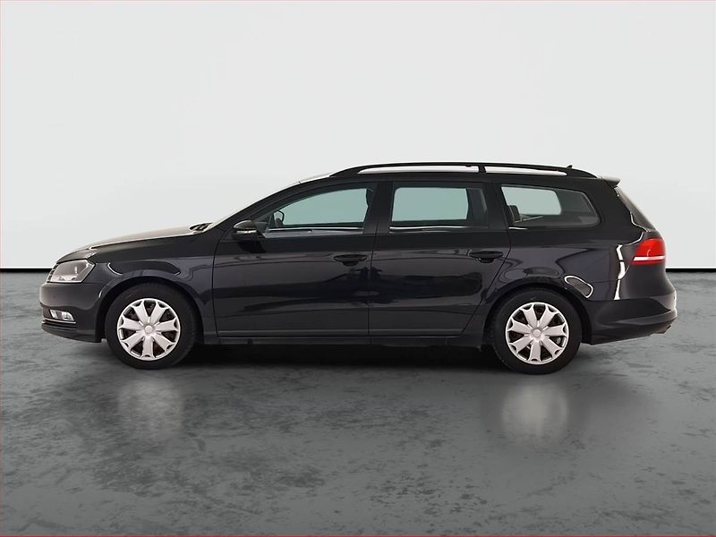 Volkswagen Passat (2011) 2.0 TDI, Serv.kniha, Navi - fotka 3 z 19