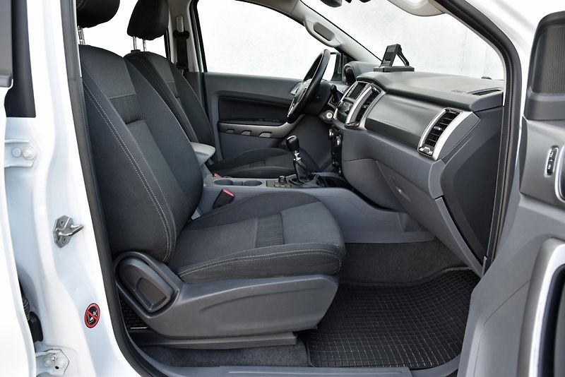 Ford Ranger 2.2 TDCi XLT DC 4X4, KLIMA, ČR - fotka 41 z 50