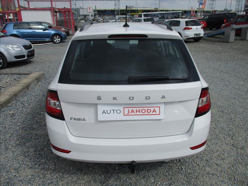 Škoda Fabia 1,0 TSI, servis,DPH,1.maj,CZ, - fotka 6 z 43