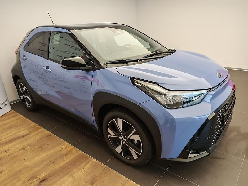 Toyota Aygo 1.5 HEV - fotka 3 z 33