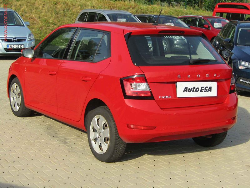 Škoda Fabia (2020) 1.0MPi, 1.maj,ČR, AC, 1 - fotka 6 z 14
