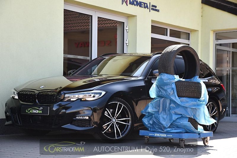 BMW Řada 3 320d xDrive M-SPORT  - fotka 2 z 56