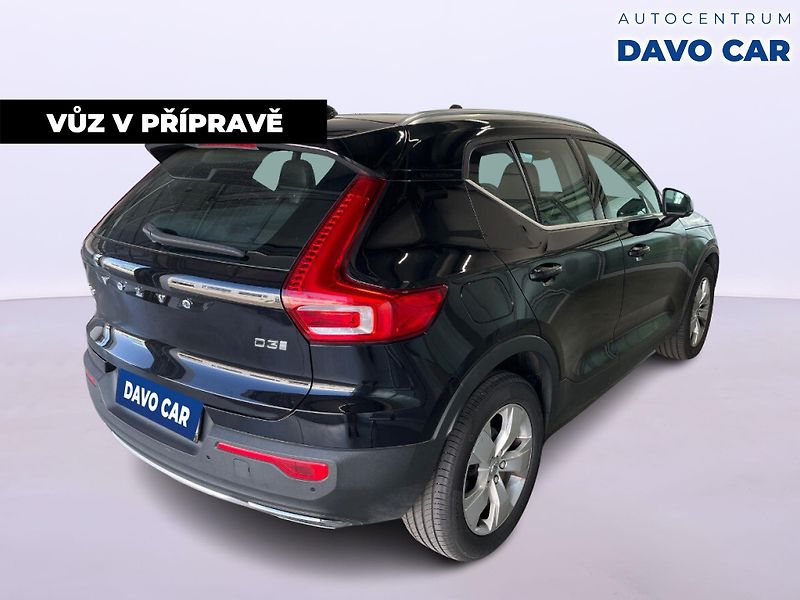 Volvo XC40 2,0 D3 110kW Aut. Inscription - fotka 5 z 12