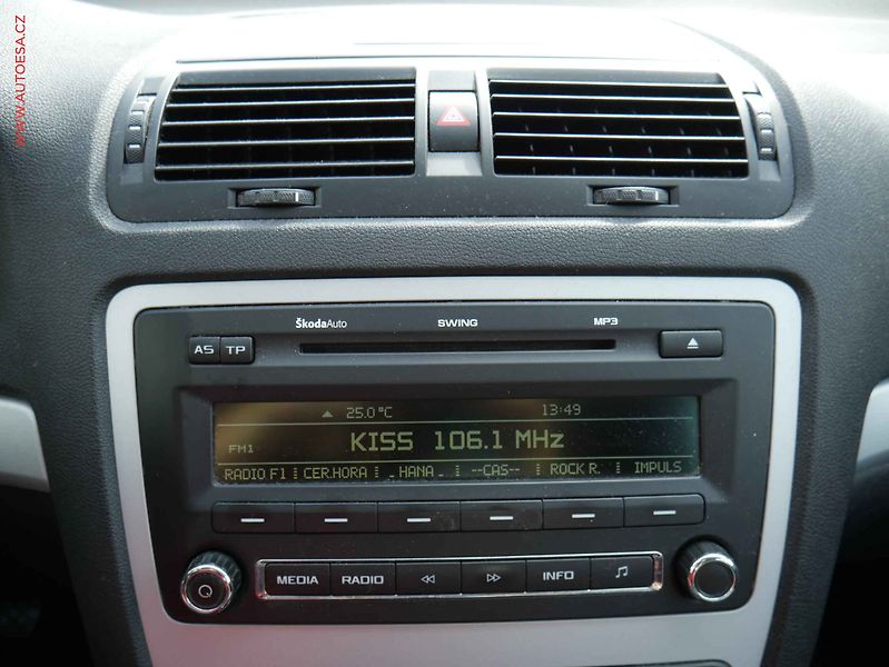 Škoda Octavia (2009) 1.4TSi, 1.maj, Ambiente - fotka 13 z 17