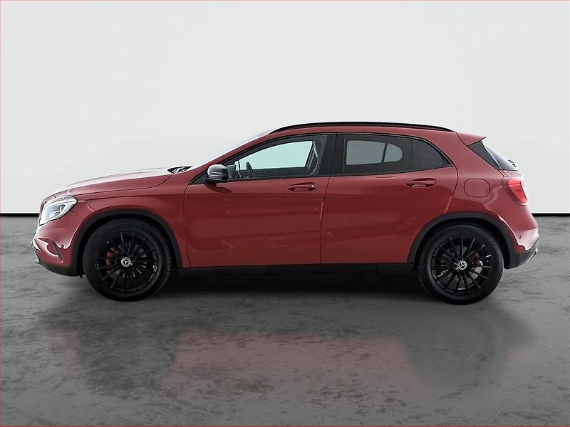 Mercedes-Benz GLA (2014) 220 CDI 4MATIC, 4X4 - fotka 3 z 25