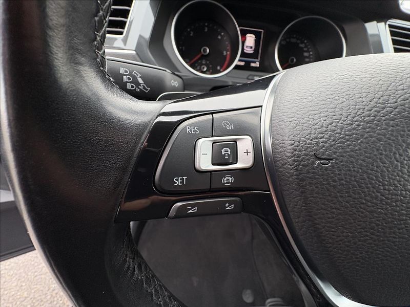 Volkswagen Tiguan 2,0 TDi 140kW 4M,Led,ACC,Highl - fotka 8 z 41