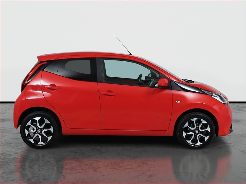 Toyota Aygo (2021) 1.0 VVT-i, ČR,1.maj - fotka 6 z 17