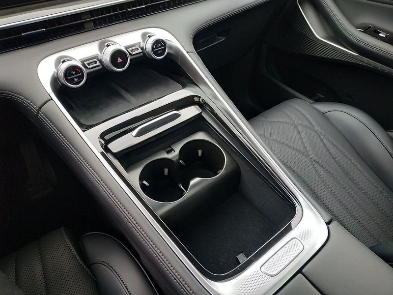 Omoda 9 Premium 1.5 PHEV AWD AT, REZER - fotka 29 z 31