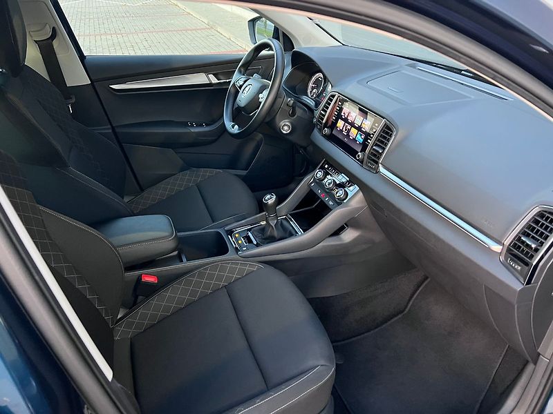 Škoda Karoq 1.0 TSI-Ambition P.KAMERA - fotka 21 z 98