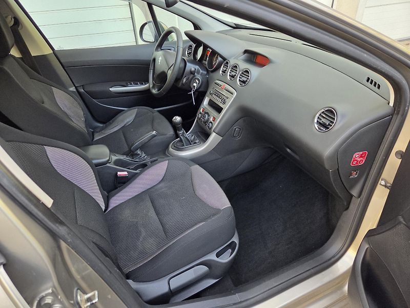 Peugeot 308 (2001) 1.6i 88Kw LPG Tažné  - fotka 13 z 27