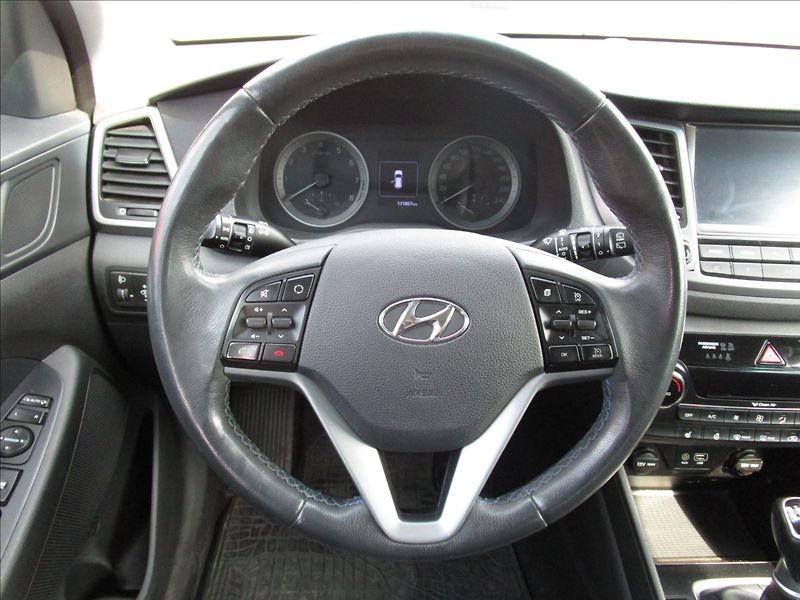 Hyundai Tucson 1.6T-GDi, aut. klima, 1. maj. - fotka 8 z 40