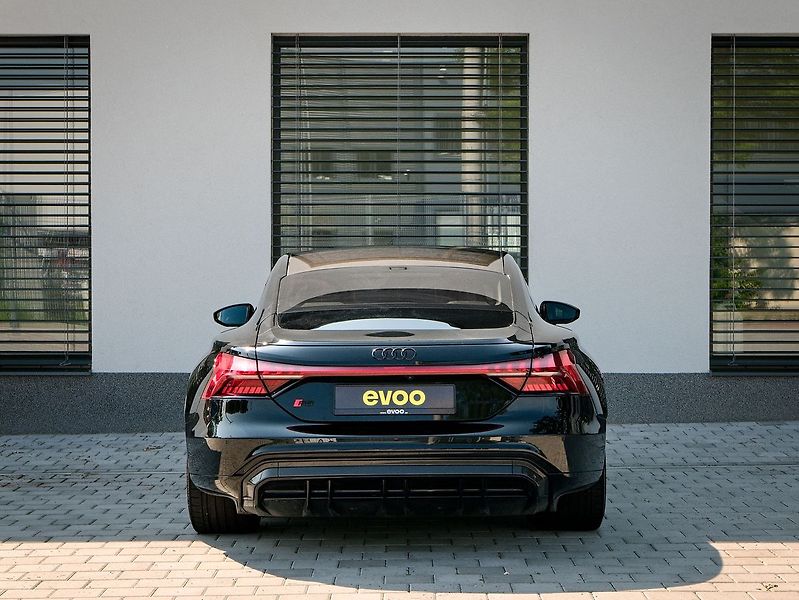 Audi Ostatní GT Laser, B&O, swivelling rear - fotka 4 z 12