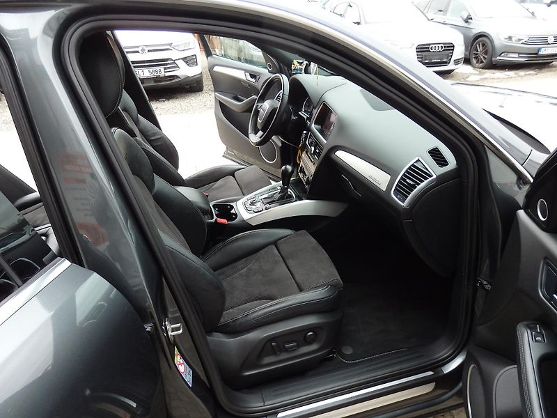 Audi Q5 3.0 TDI 176 kW S LINE - fotka 10 z 29