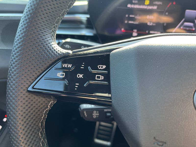Audi A5 Avant TDI quattro 150kW STR - fotka 17 z 24