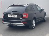 Škoda Octavia (2015) 2.0 TDi 4x4, ČR, servis - náhled 3